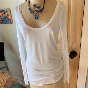 Splendid Long Sleeve Scoop Neck Tee - New With Tag